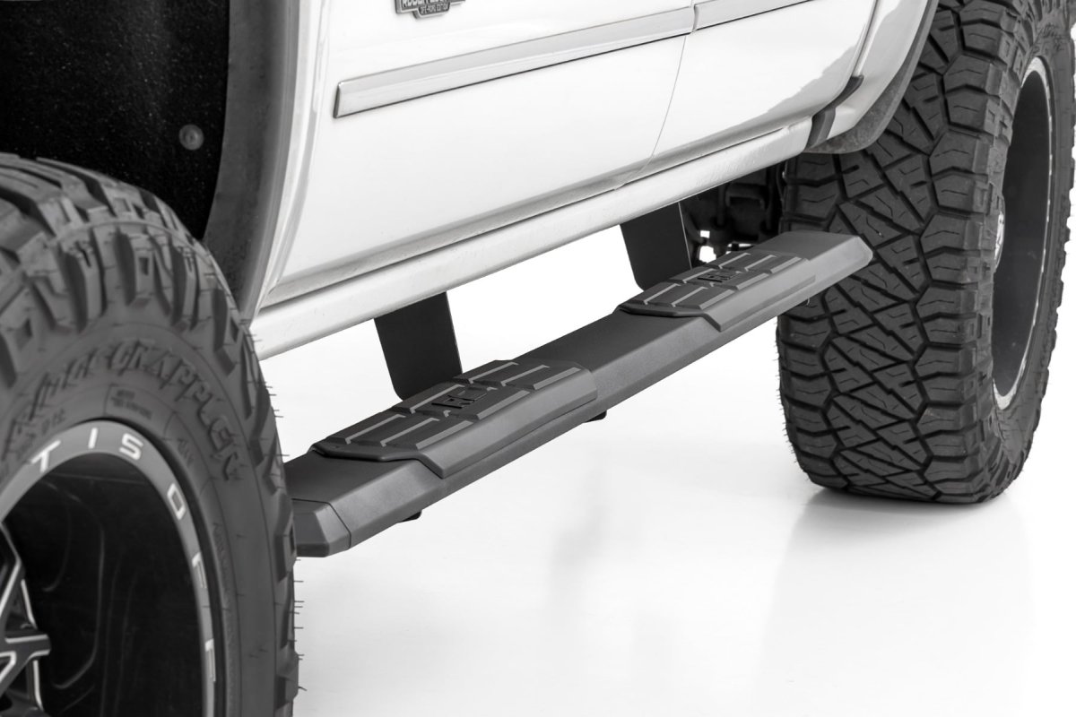 GMC Sierra 2500HD Running Boards - Rough Country - TR2 Aluminum - Black - '07-'19